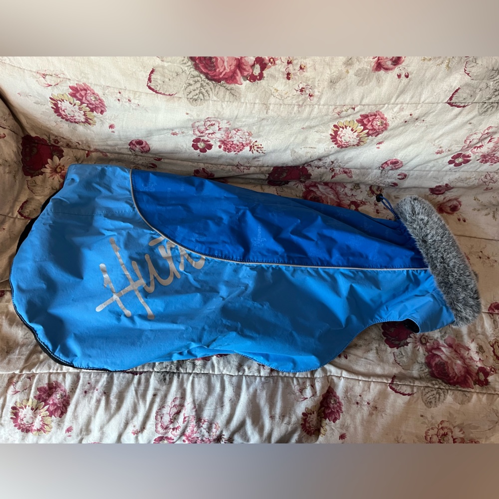 Hurtta dog winter coat, blue 26”” back length